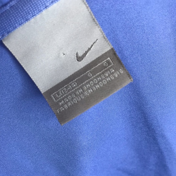 Nike Track Jacket Light Blue Size 12-14 - Picture 7 of 8